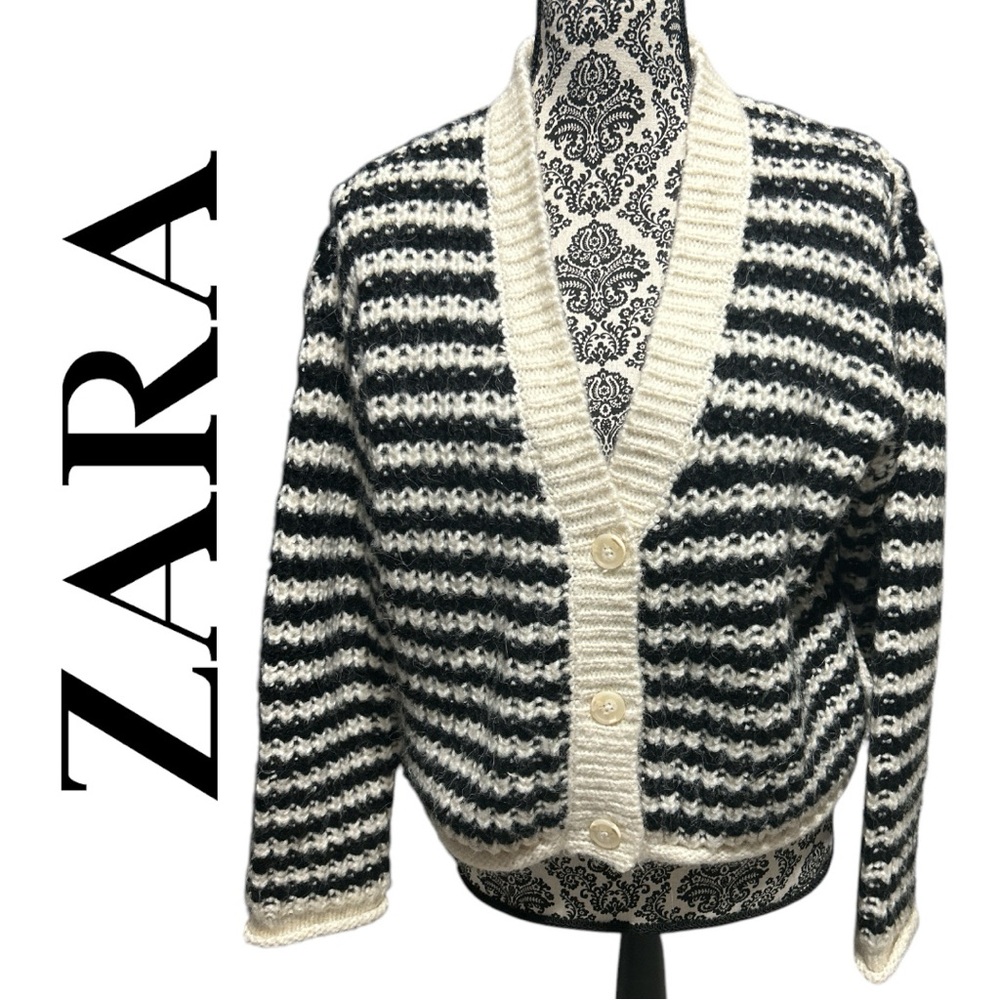 Zara Kids Chunky White and‎ Black Cardigan - Size 13-14